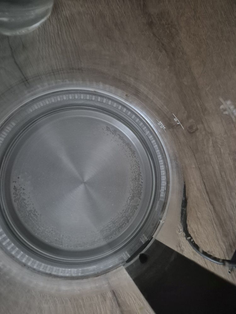 Jak usunąć kamień z czajnika kwaskiem cytrynowym